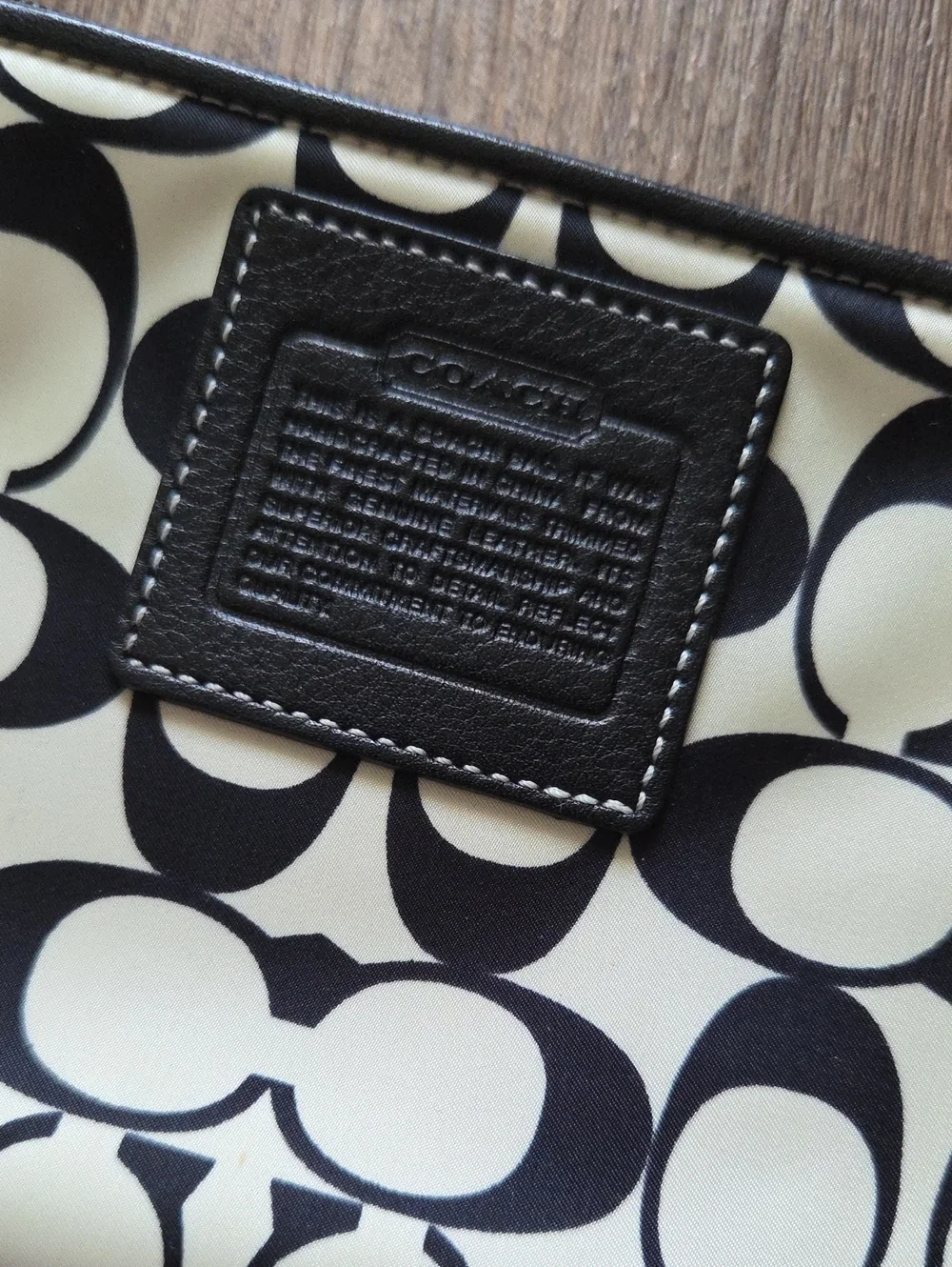 Coach wristlet black